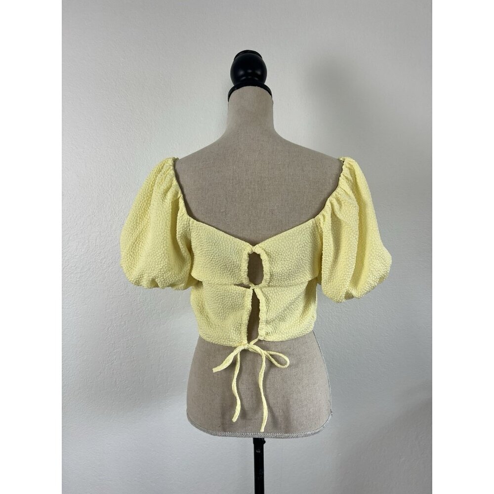 Vici Womens Butter Yellow Cut Out Tie Back Bubble Crop Top Bohemian NWOT Large - Picture 3 of 12